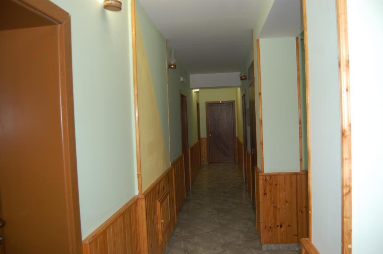 Хотел Варненци Laki Dış mekan fotoğraf
